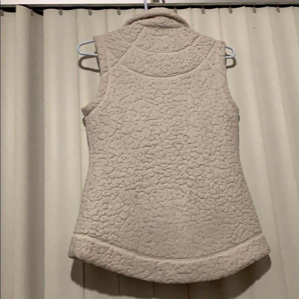 Winter Vest - Picture 2 of 5